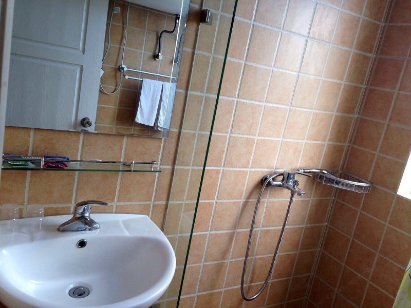 hotelPic