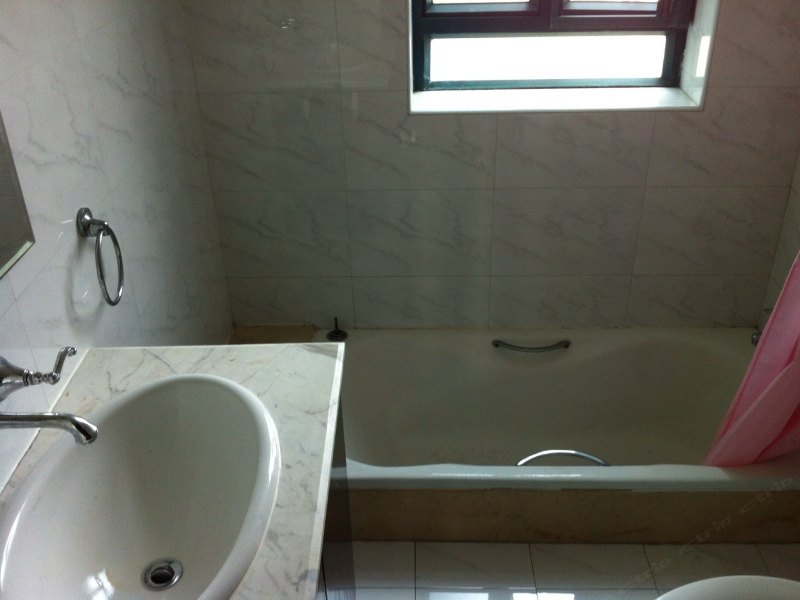 hotelPic