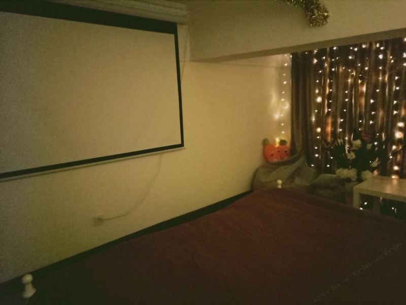hotelPic