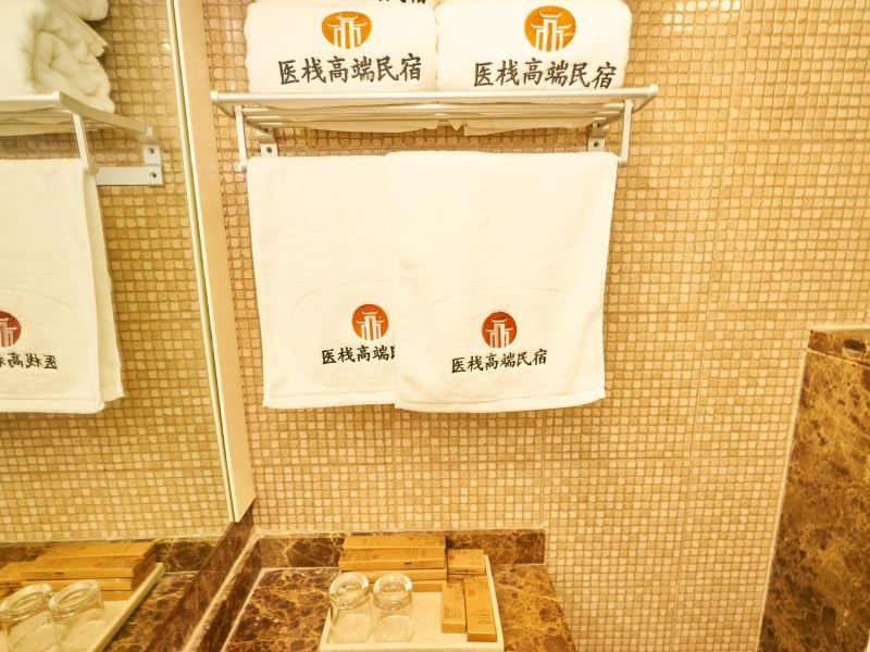 hotelPic