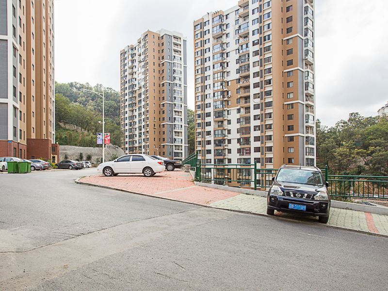 大连马栏广场峦泉宇亭公寓(3号店)