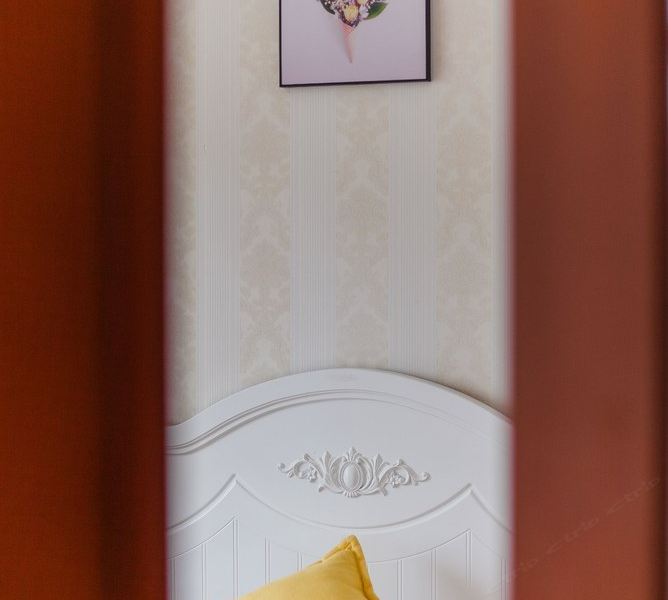 hotelPic