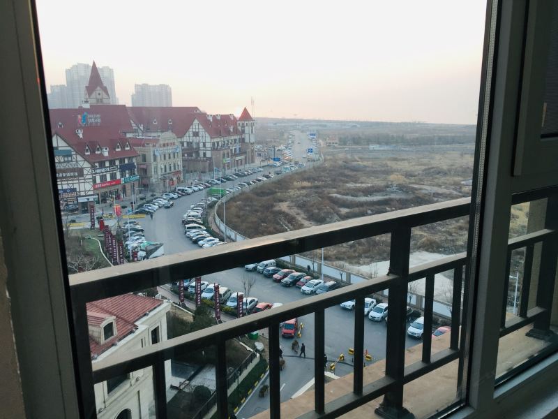 hotelPic