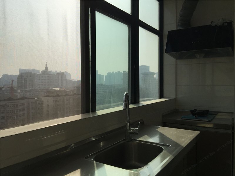 hotelPic