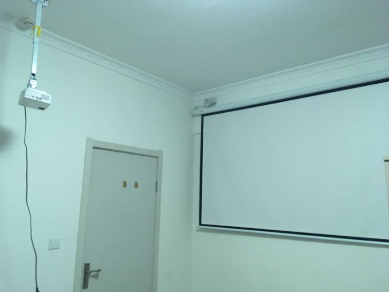 hotelPic
