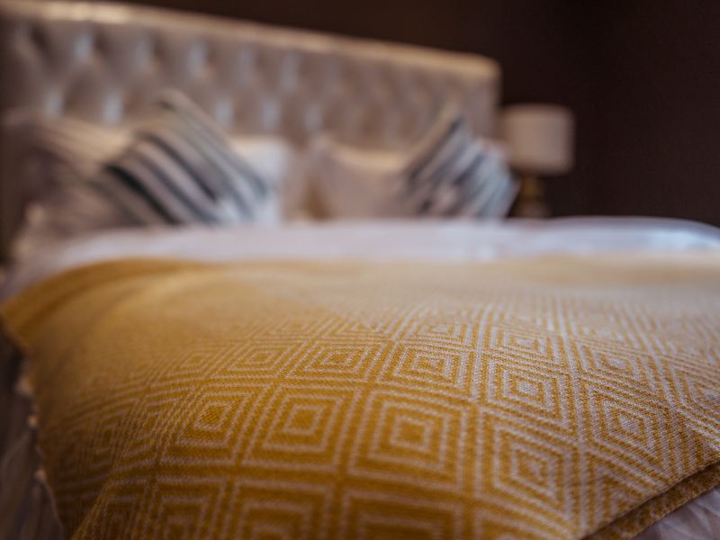 hotelPic
