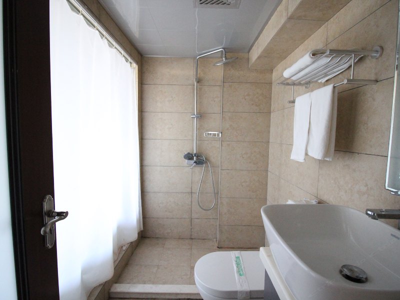 hotelPic