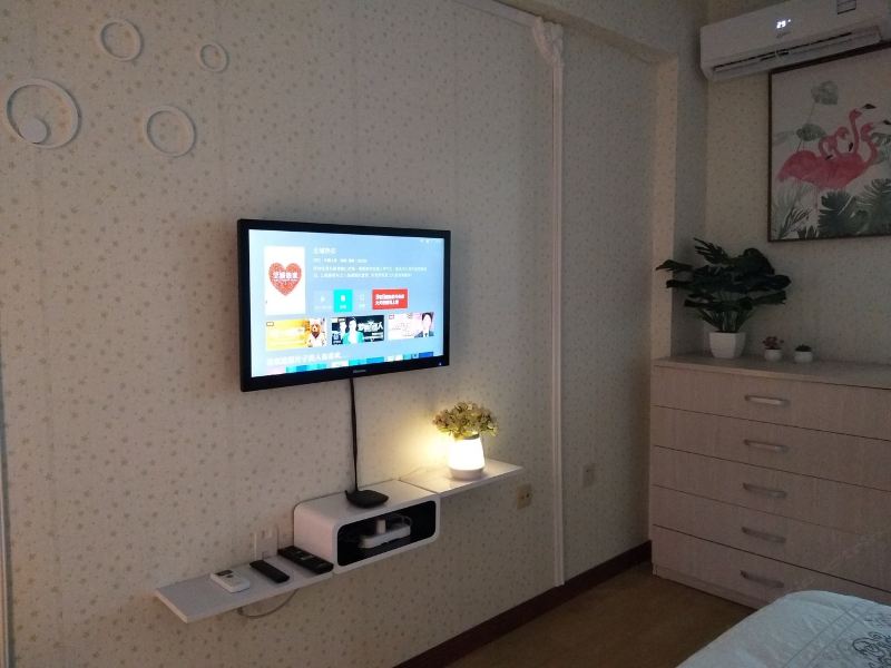 hotelPic