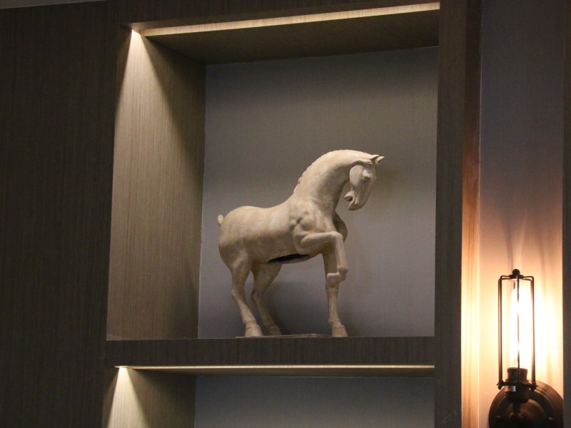 hotelPic