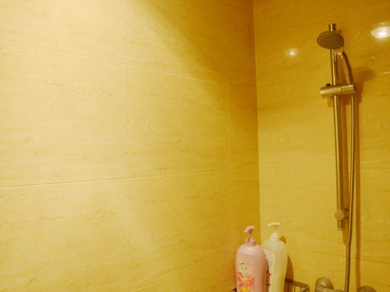 hotelPic