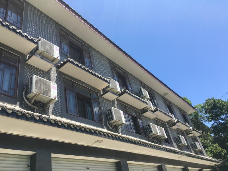 青城山绿野庭阁酒店(原绿野商务酒店)