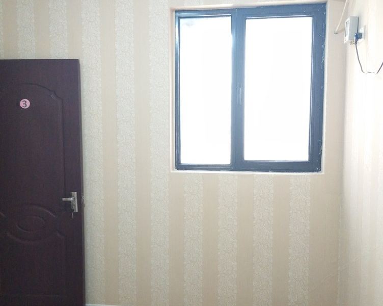 hotelPic