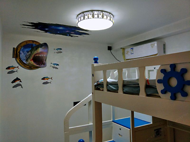 hotelPic