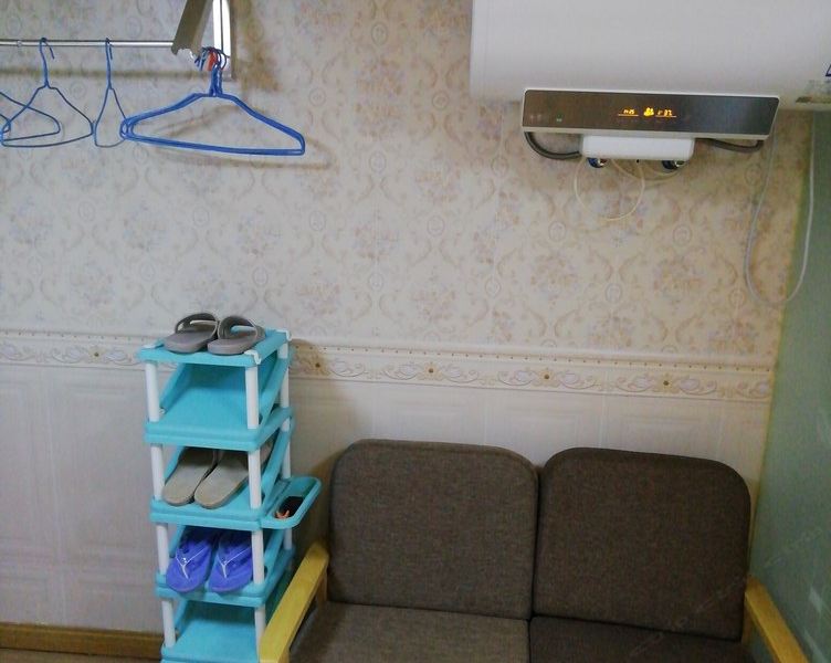 hotelPic
