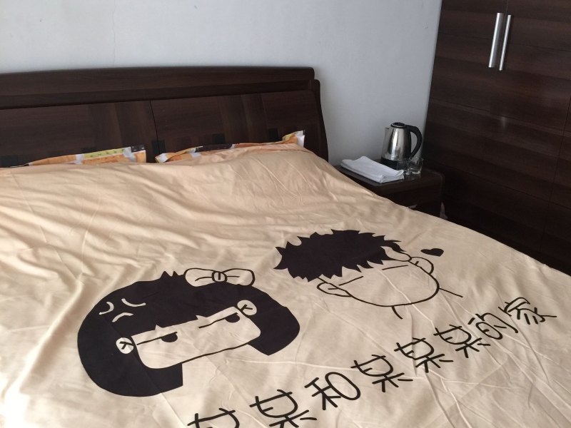 hotelPic