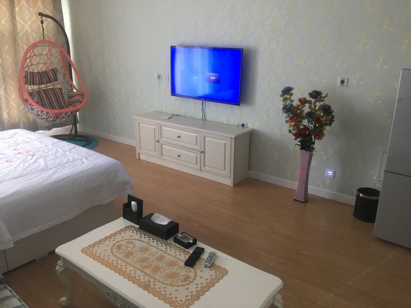hotelPic