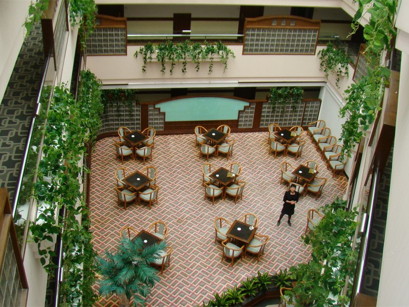 hotelPic