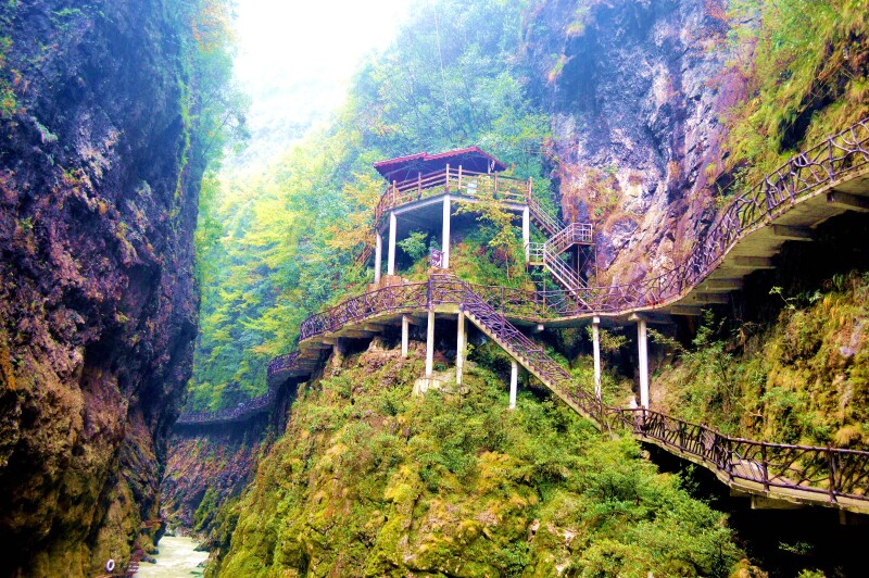 3天2晚贵州铜仁大峡谷,苗王城玩法