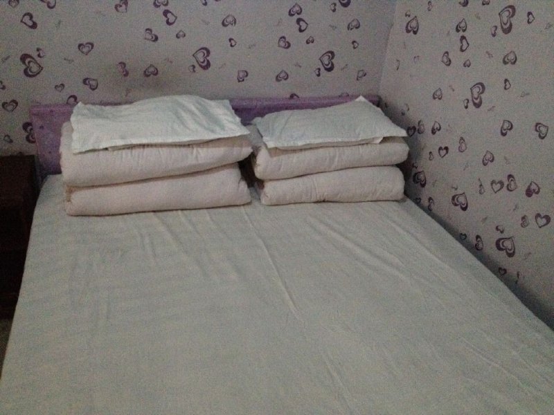 hotelPic