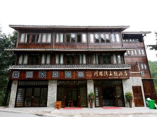 貴州黃果樹瀑布自由行旅游團(tuán)_跟團(tuán)貴州黃果樹瀑布旅游價(jià)格表_貴州黃果樹瀑布旅游大概多少錢