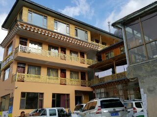 去新疆游怎么省錢_新疆八月份旅游_新疆自由行還是跟團(tuán)好