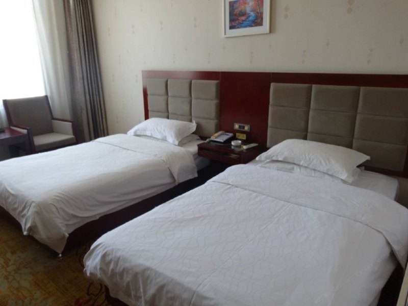 hotelPic