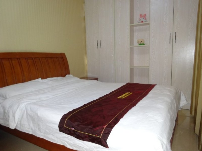 hotelPic