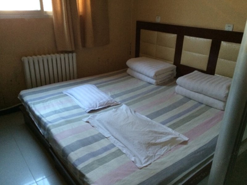hotelPic