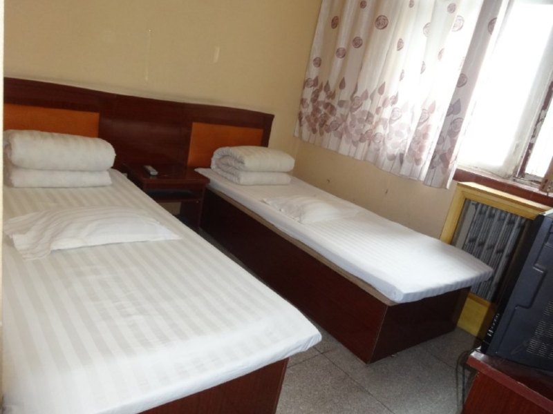 hotelPic