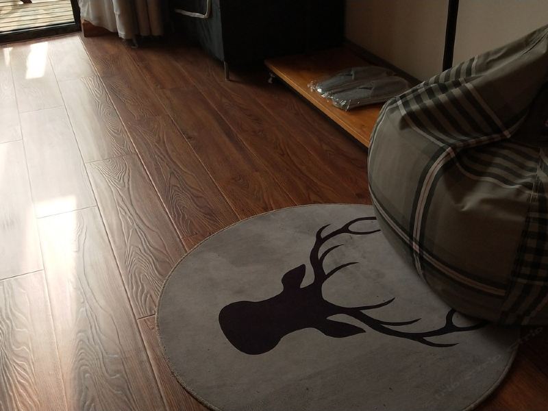 hotelPic