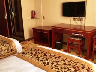 过年去额济纳旗胡杨林旅游团_额济纳旗胡杨林七日游_几月份去额济纳旗胡杨林旅游好