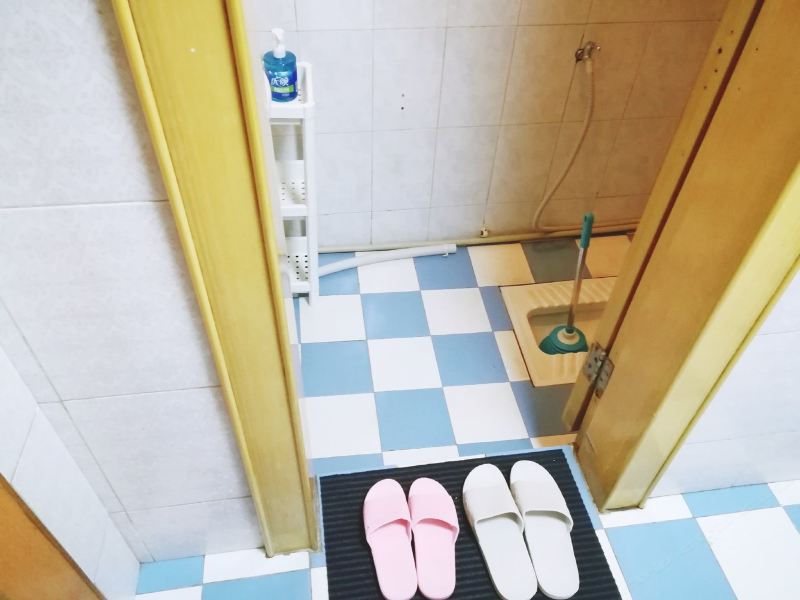 hotelPic
