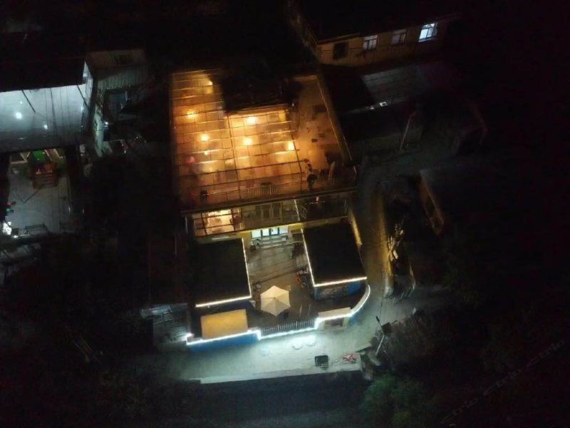 北京芒果大伟客栈