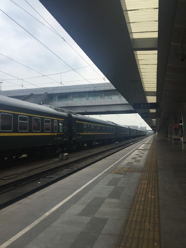 跟着途牛坐火车去青海湖