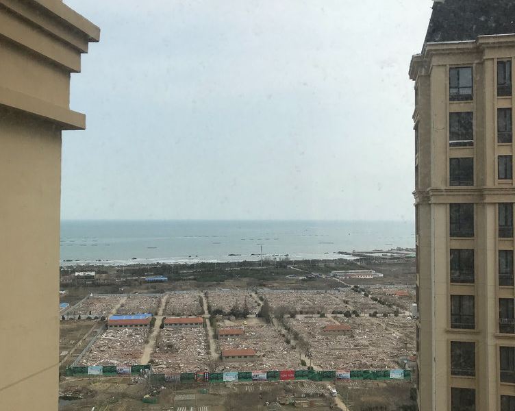 青岛郑红公寓(银沙滩路分店)