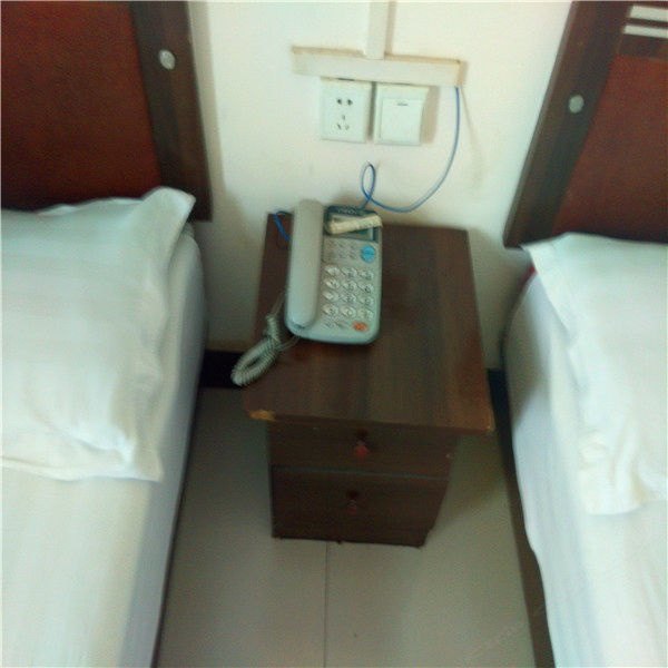 hotelPic