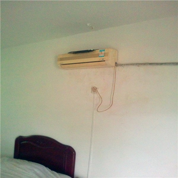 hotelPic