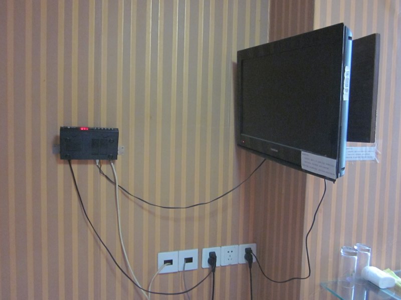 hotelPic