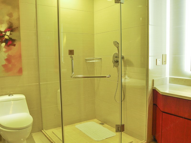 hotelPic