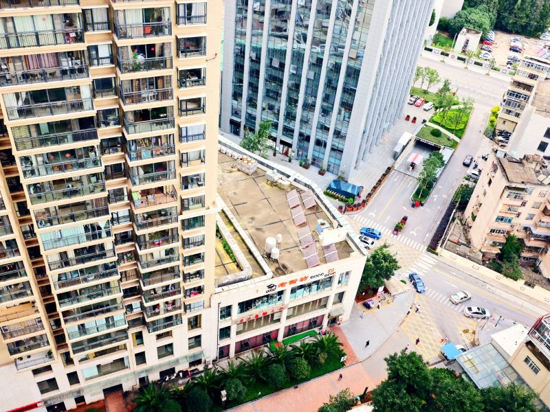 昆明圣地哥印象市中心七彩购物中心旁普通公寓