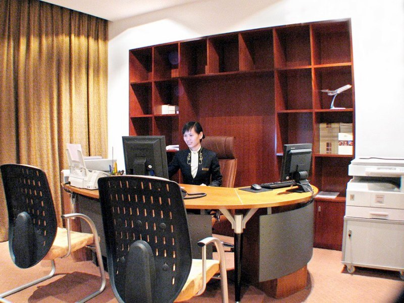 hotelPic