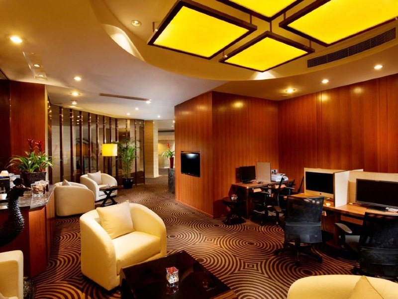 hotelPic