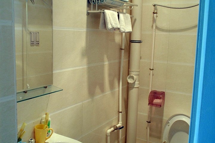 hotelPic