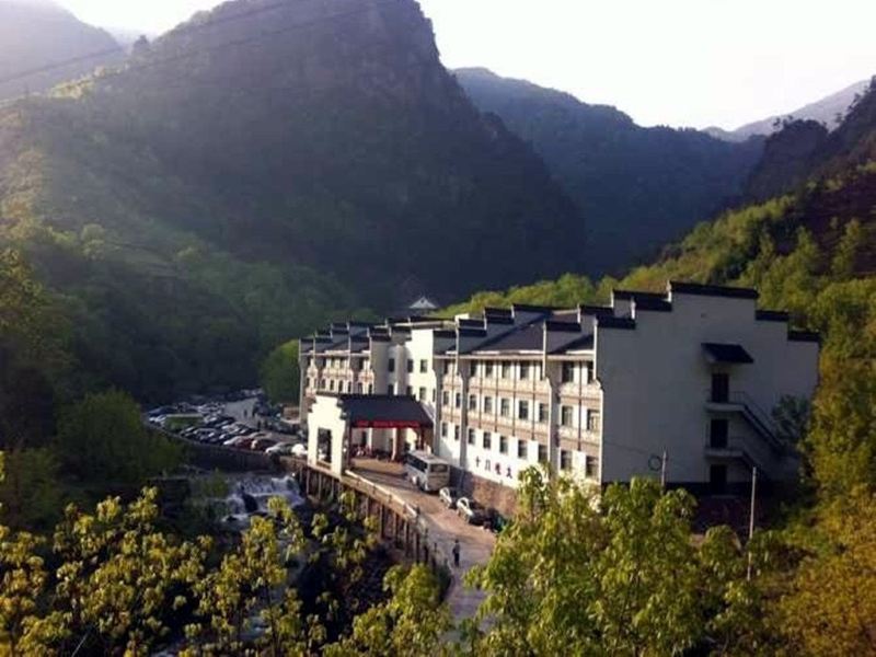 临安十门峡大酒店