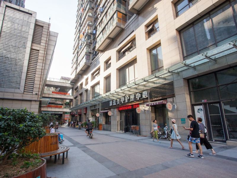 武汉江汉路豪华套房普通公寓(江汉路店)