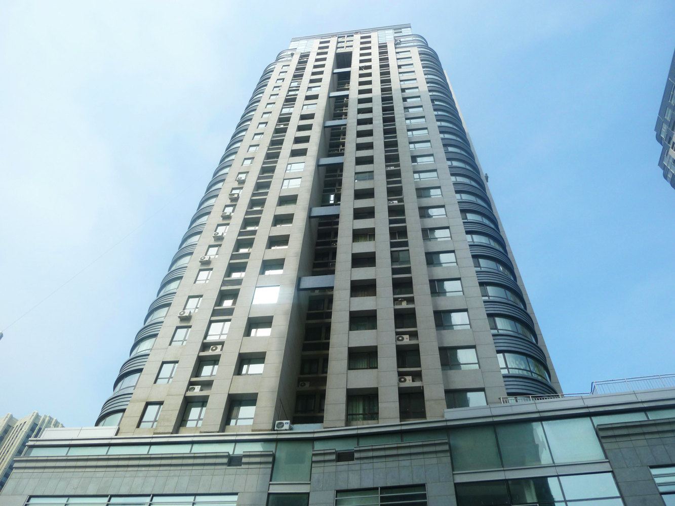 龙海酒店公寓(大连东方星海店)