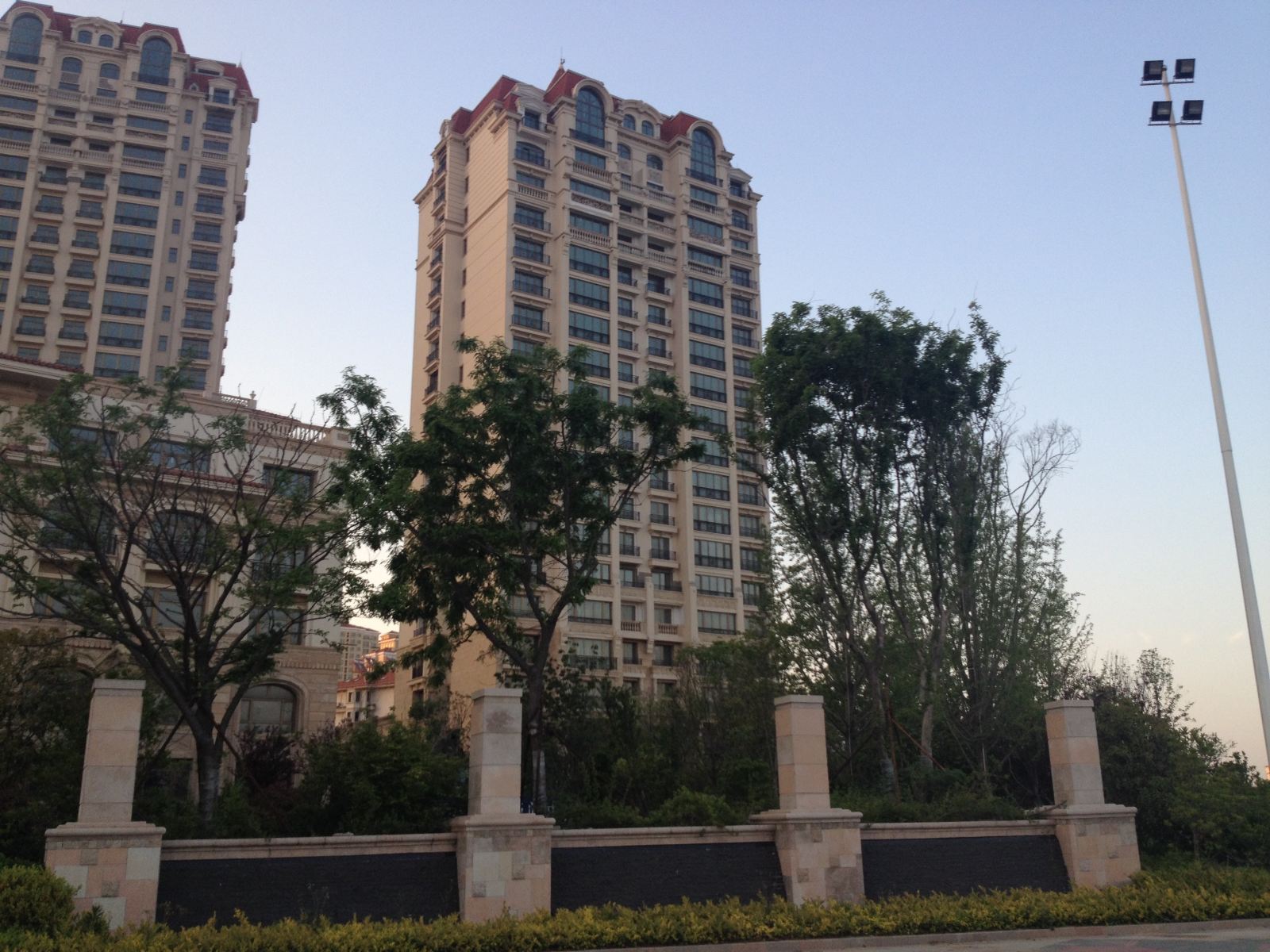 金沙滩one家海景公寓(青岛蓝图二期店)