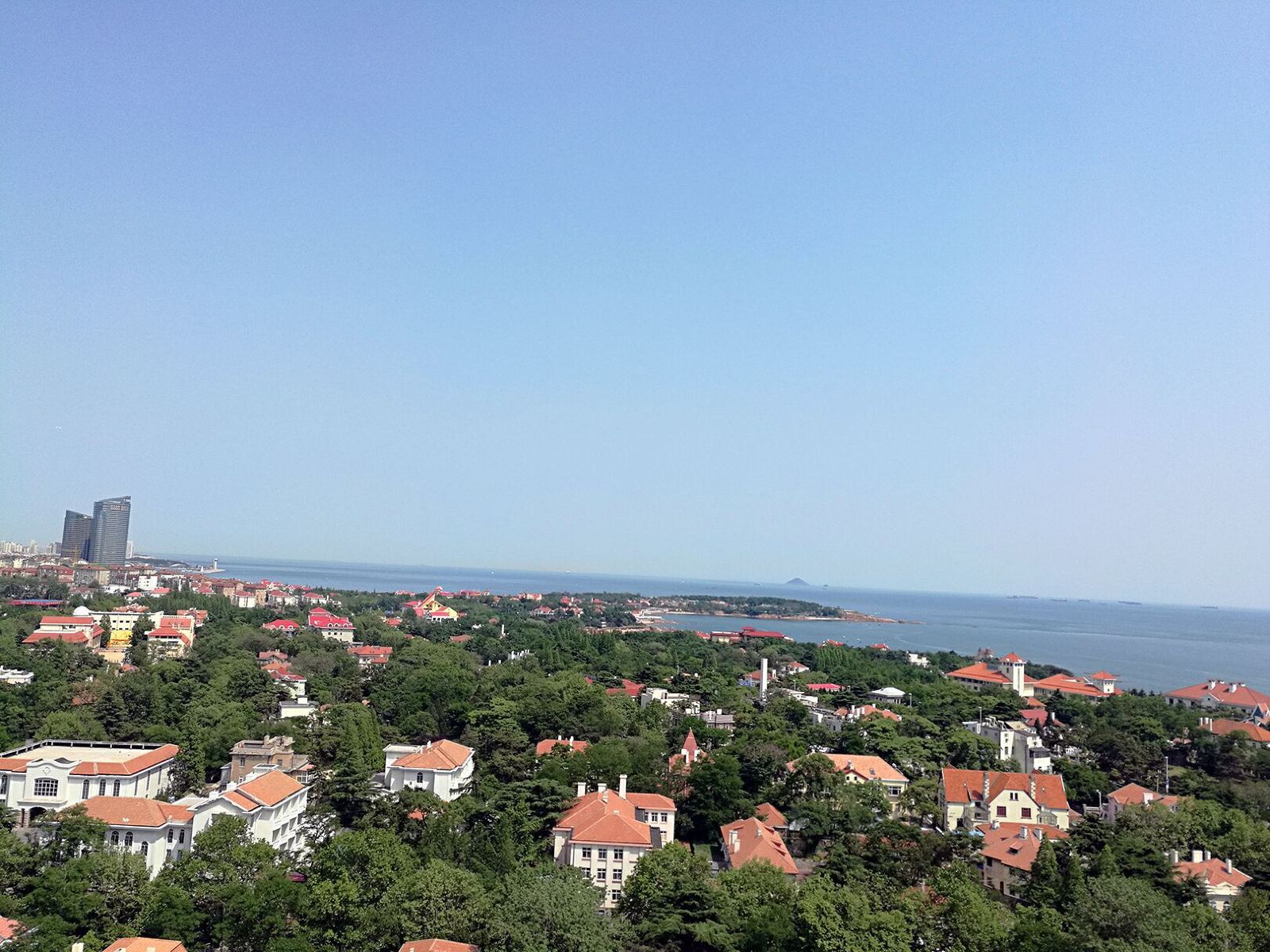 青岛听海海景公寓