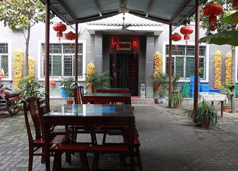 西安虹燕居农家乐
