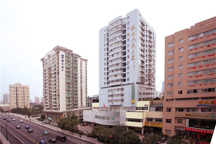 西湖之春假日酒店(杭州潮王店)